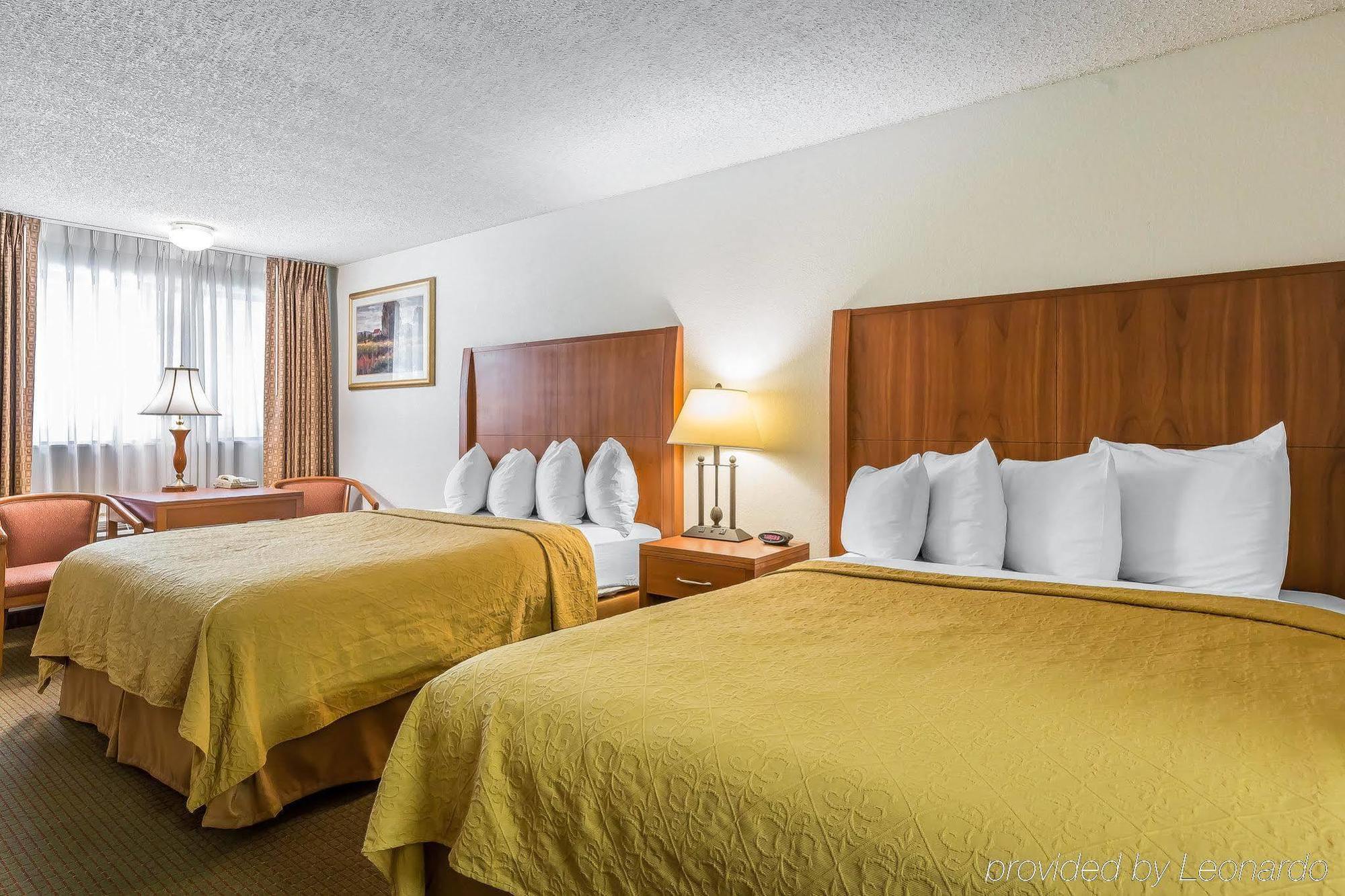 Quality Inn & Suites بيكرسفيلد المظهر الخارجي الصورة